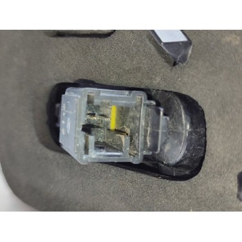 Recambio de piloto trasero derecho interior para peugeot 2008 (--.2013) style referencia OEM IAM 9814757280  