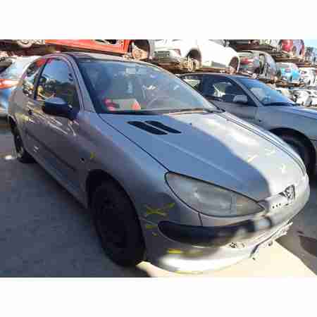 PEUGEOT 206 BERLINA