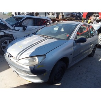 peugeot 206 berlina del año 2000