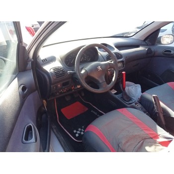 peugeot 206 berlina del año 2000