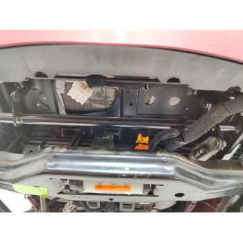 Recambio de juego asientos completo para maserati levante diesel referencia OEM IAM 670090770  