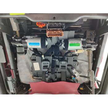 Recambio de juego asientos completo para maserati levante diesel referencia OEM IAM 670090770  