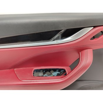 Recambio de juego asientos completo para maserati levante diesel referencia OEM IAM 670090770  