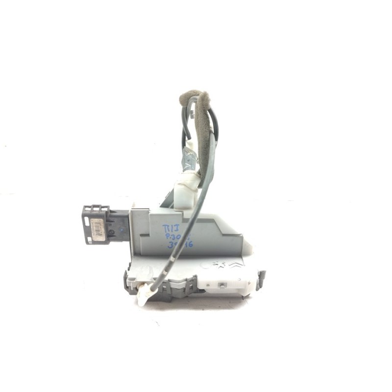 Recambio de cerradura puerta trasera izquierda para peugeot 3008 confort referencia OEM IAM 9673229780  