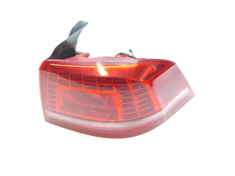 Recambio de piloto trasero derecho para volkswagen passat lim. (362) advance bluemotion referencia OEM IAM 3AE945208B  