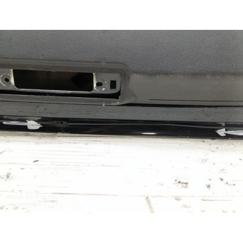 Recambio de porton trasero para maserati levante diesel referencia OEM IAM 673005572  