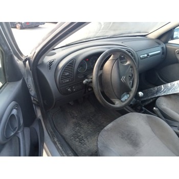 citroën xsara berlina del año 2004