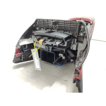 Recambio de consola central para maserati levante diesel referencia OEM IAM 670048827  