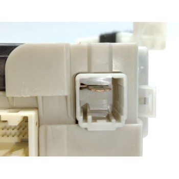 Recambio de caja reles / fusibles para lexus ct 200h referencia OEM IAM 8273076020B  