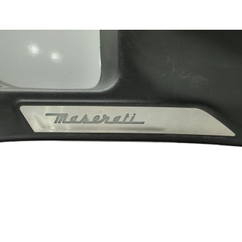 Recambio de guarnecido puerta trasera izquierda para maserati levante diesel referencia OEM IAM 670040378  