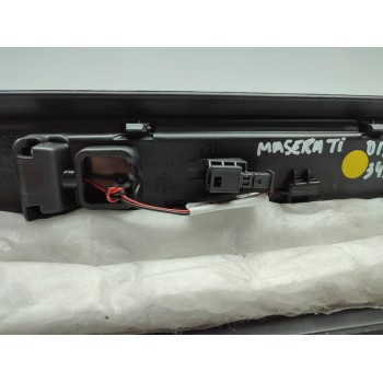 Recambio de guarnecido puerta delantera izquierda para maserati levante diesel referencia OEM IAM 670040374  