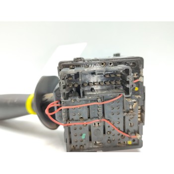 Recambio de mando limpia para dacia duster ambiance 4x2 referencia OEM IAM 8201168008  