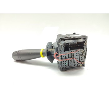 Recambio de mando limpia para dacia duster ambiance 4x2 referencia OEM IAM 8201168008  