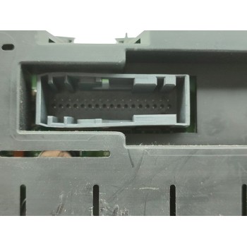 Recambio de cuadro instrumentos para land rover range rover sport v6 td hse referencia OEM IAM AH2210849DJ  