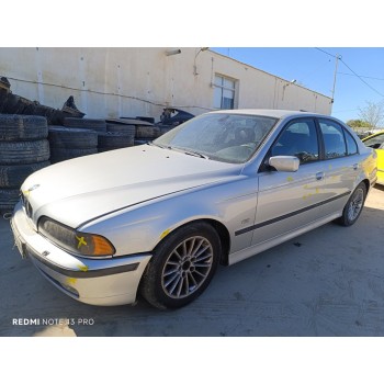 bmw 5 (e39) del año 2001