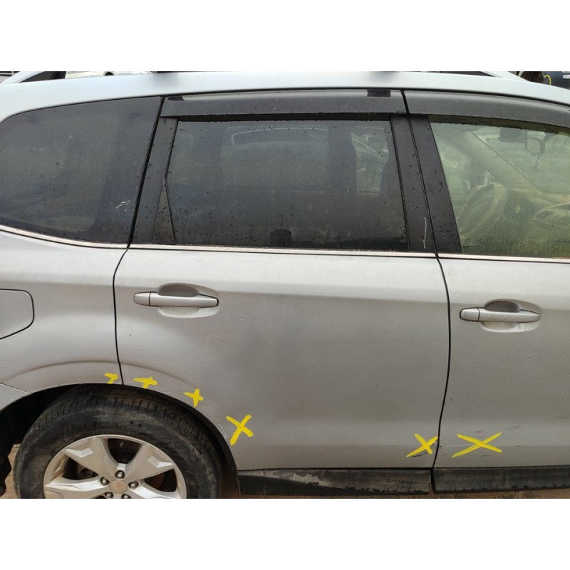 Recambio de puerta trasera derecha para subaru forester executive referencia OEM IAM 60409SG0019P  