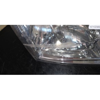 Recambio de faro derecho para hyundai h 1 h 1 furg.caja cerr.c. puerta referencia OEM IAM 921024A5XX  