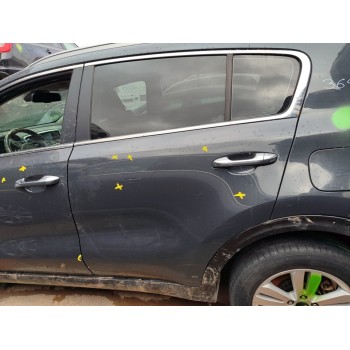Recambio de puerta trasera izquierda para kia sportage business 2wd referencia OEM IAM 77003F1000  