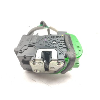 Recambio de cerradura puerta delantera derecha para hyundai i40 cw style bluedrive referencia OEM IAM 813203Z020  