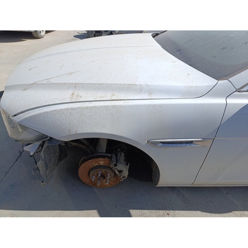 Recambio de aleta delantera izquierda para jaguar xe pure referencia OEM IAM GX7316006AD  