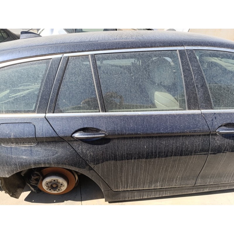 Recambio de puerta trasera derecha para bmw serie 5 touring (f11) 520d referencia OEM IAM 41009628758  