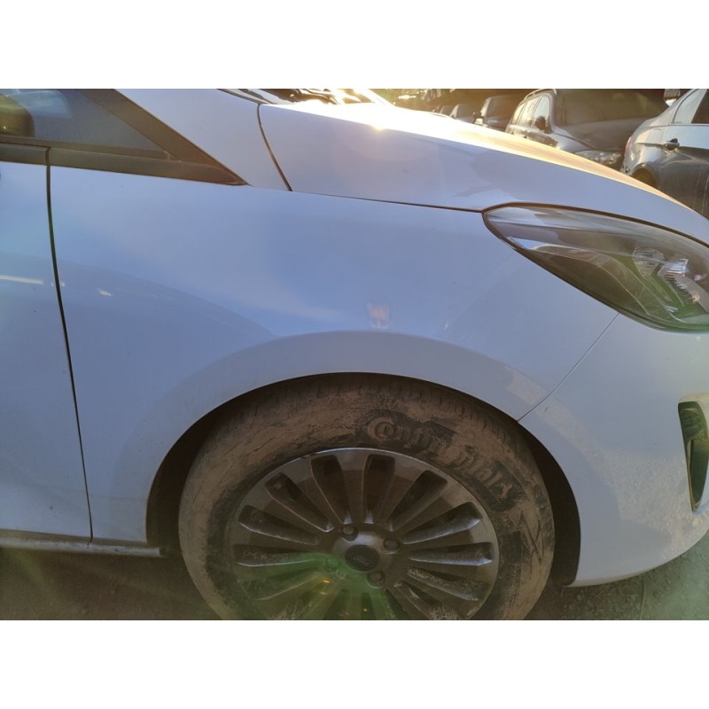 Recambio de aleta delantera derecha para ford fiesta (ce1) trend referencia OEM IAM H1BBA16015AD  