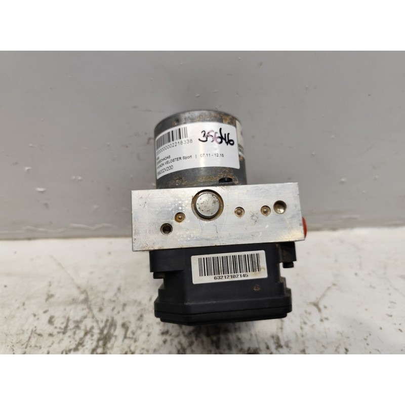 Recambio de abs para hyundai veloster sport referencia OEM IAM 589202V200  