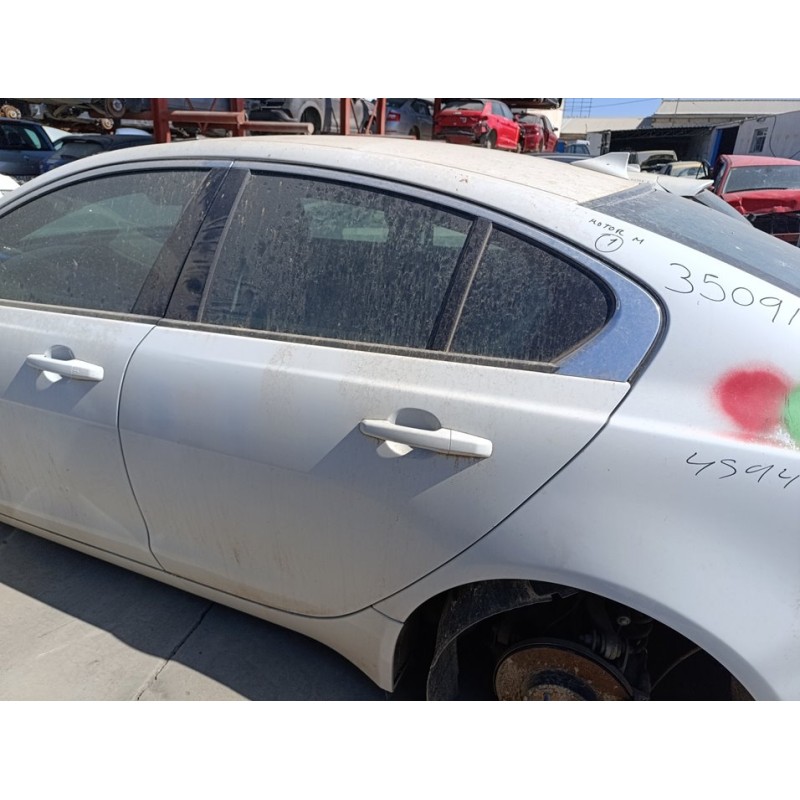 Recambio de puerta trasera izquierda para jaguar xe pure referencia OEM IAM GX7324631AA  