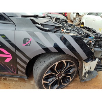 Recambio de aleta delantera derecha para ford focus st-line referencia OEM IAM PJX7BA16008AG  