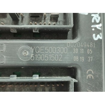 Recambio de caja reles / fusibles para land rover discovery v6 td hse referencia OEM IAM YQE500300  