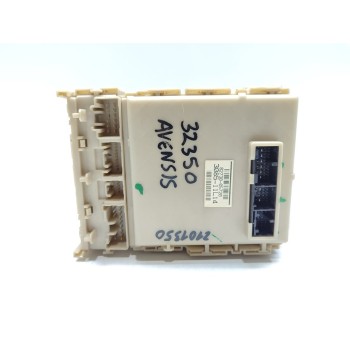 Recambio de caja reles / fusibles para toyota avensis (t27) advance referencia OEM IAM 8273005720  