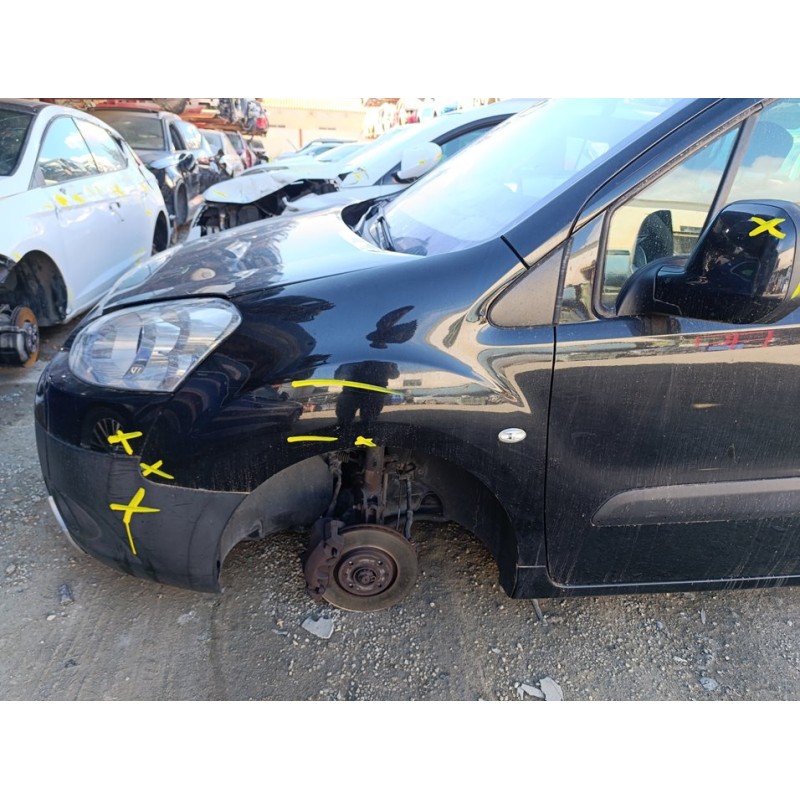 Recambio de aleta delantera izquierda para peugeot partner kombi premium referencia OEM IAM 7840W2  