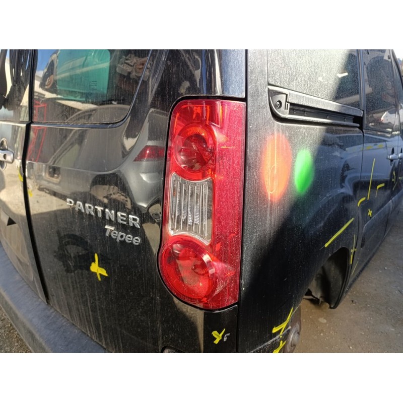 Recambio de piloto trasero derecho para peugeot partner kombi premium referencia OEM IAM 6351FJ  