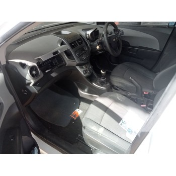 chevrolet aveo berlina hatchback del año 2013