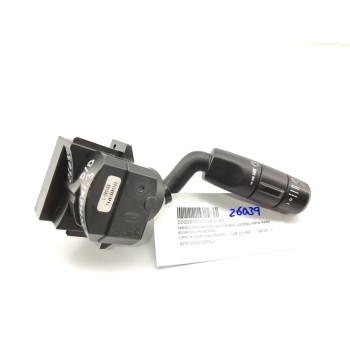 Recambio de mando limpia para land rover discovery v6 td hse referencia OEM IAM XPE500070PVJ  