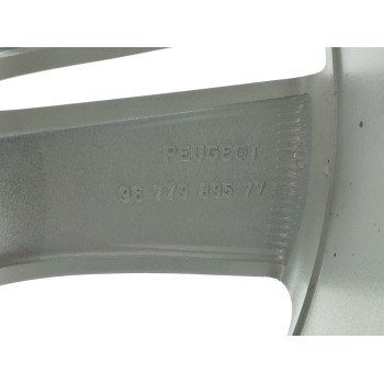 Recambio de llanta para peugeot 308 active pack referencia OEM IAM 96779895TW  
