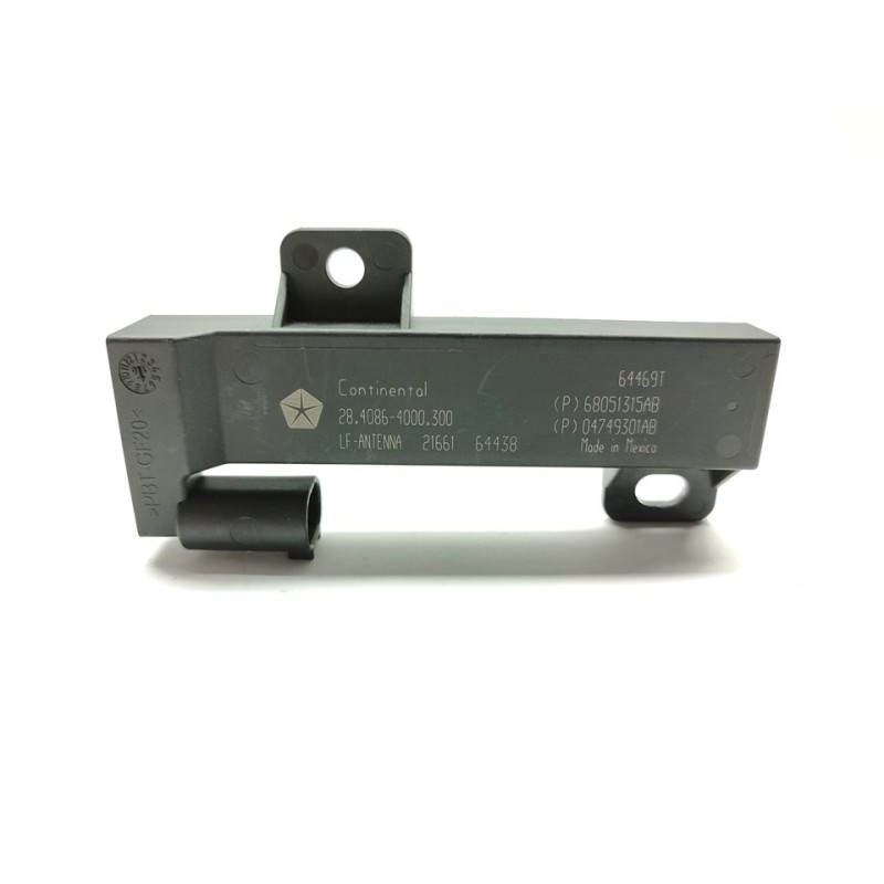 Recambio de antena para maserati levante diesel referencia OEM IAM 68051315AB  