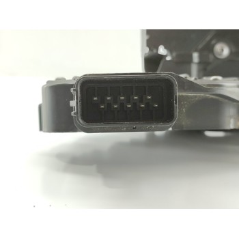 Recambio de cerradura puerta trasera derecha para land rover discovery v6 td hse referencia OEM IAM FQM000146  