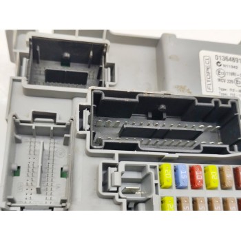 Recambio de caja reles / fusibles para peugeot bipper tepee basis referencia OEM IAM 01364891080  