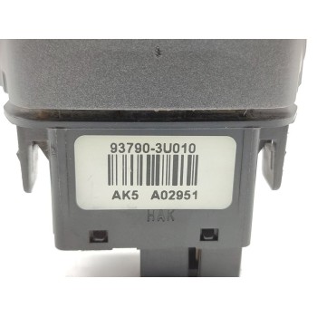 Recambio de warning para kia sportage concept 4x2 referencia OEM IAM 937903U010  
