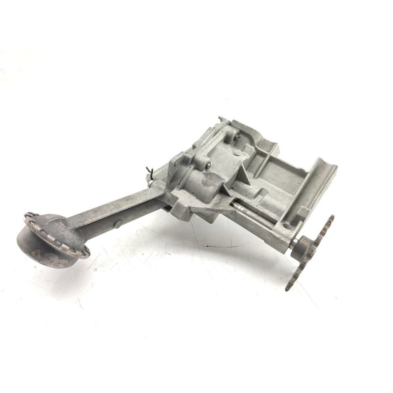 Recambio de bomba aceite para renault kangoo (f/kc0) alize referencia OEM IAM 8200307174  