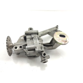 Recambio de bomba aceite para renault trafic caja cerrada (ab 4.01) doble cabina l1h1 2,7t referencia OEM IAM 7702300015  