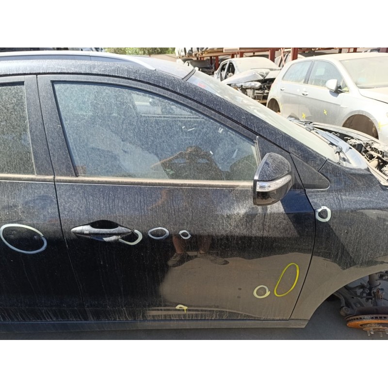Recambio de puerta delantera derecha para hyundai ix35 style 2wd referencia OEM IAM 760042Y001  