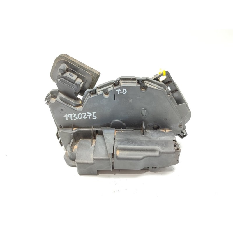 Recambio de cerradura puerta trasera derecha para volkswagen polo advance referencia OEM IAM 5TA839016E  