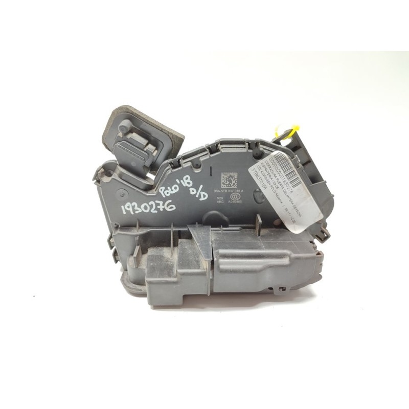 Recambio de cerradura puerta delantera derecha para volkswagen polo advance referencia OEM IAM 5TB837016A  