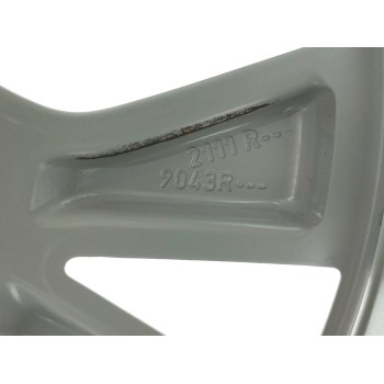 Recambio de llanta para renault captur ii intens referencia OEM IAM 403009043R  