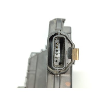 Recambio de cerradura puerta trasera derecha para renault clio iv dynamique referencia OEM IAM 825002104R  