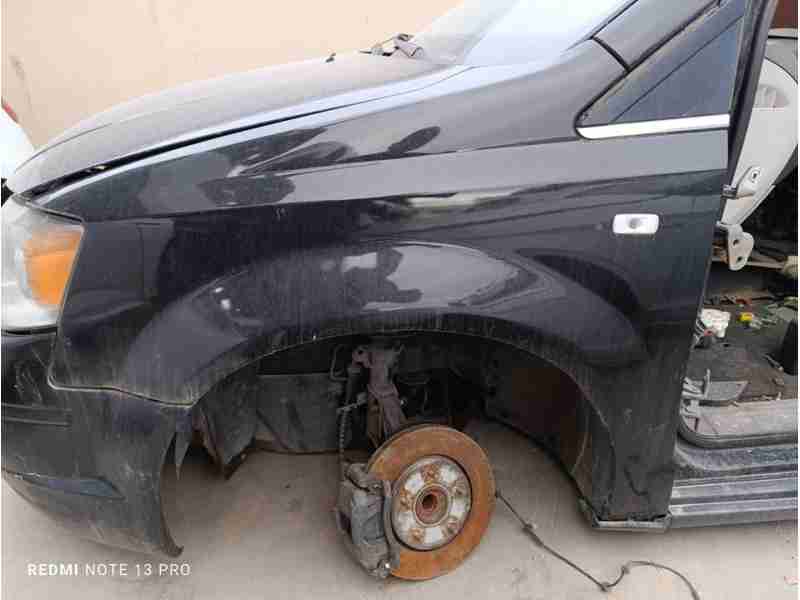 Recambio de aleta delantera izquierda para chrysler grand voyager lx referencia OEM IAM   