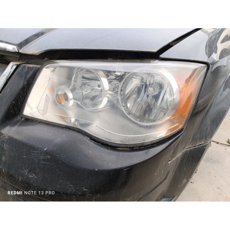 Recambio de faro izquierdo para chrysler grand voyager lx referencia OEM IAM   
