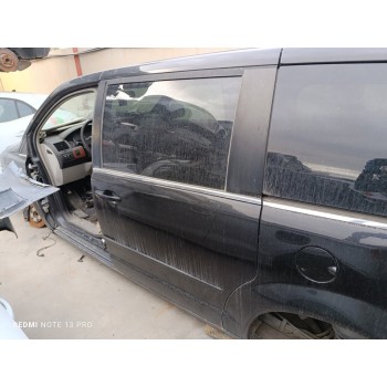 Recambio de puerta trasera izquierda para chrysler grand voyager lx referencia OEM IAM   